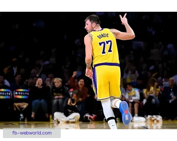 湖人引领字母哥争夺战 或通过震撼交易与东契奇联手